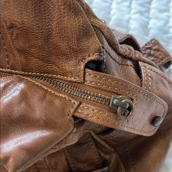 BCBC Elegant Women’s Brown Leather Bag - Picture 7 of 14